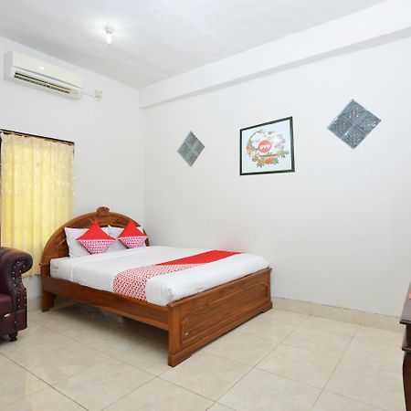 Oyo 586 Hotel Wijaya Kalasan Екстериор снимка