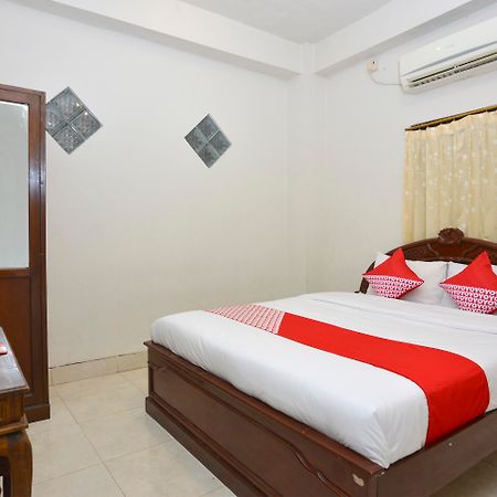 Oyo 586 Hotel Wijaya Kalasan Екстериор снимка