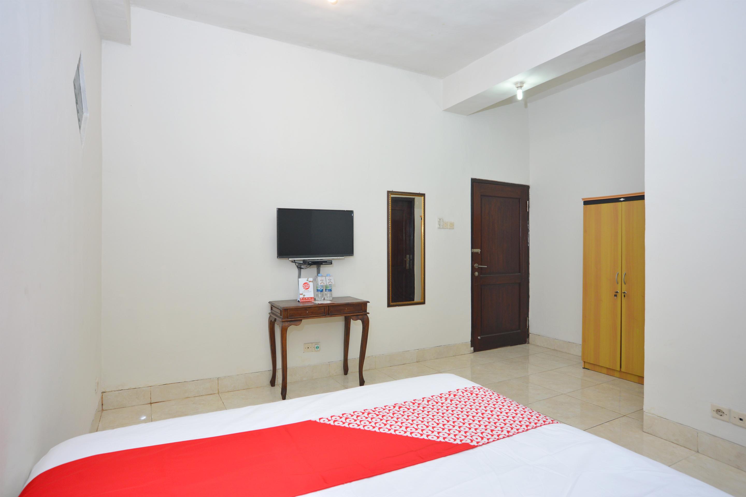 Oyo 586 Hotel Wijaya Kalasan Екстериор снимка