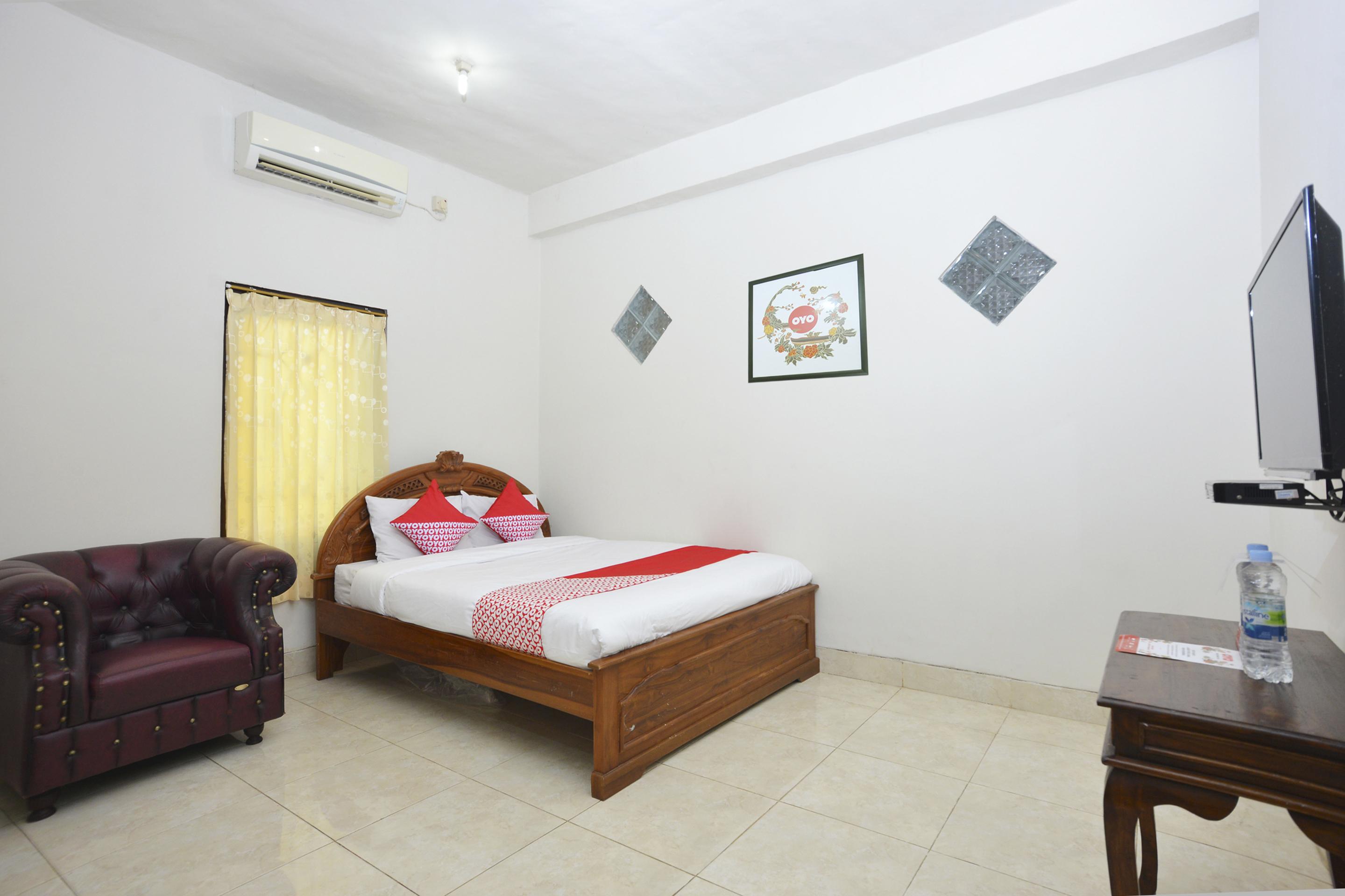 Oyo 586 Hotel Wijaya Kalasan Екстериор снимка