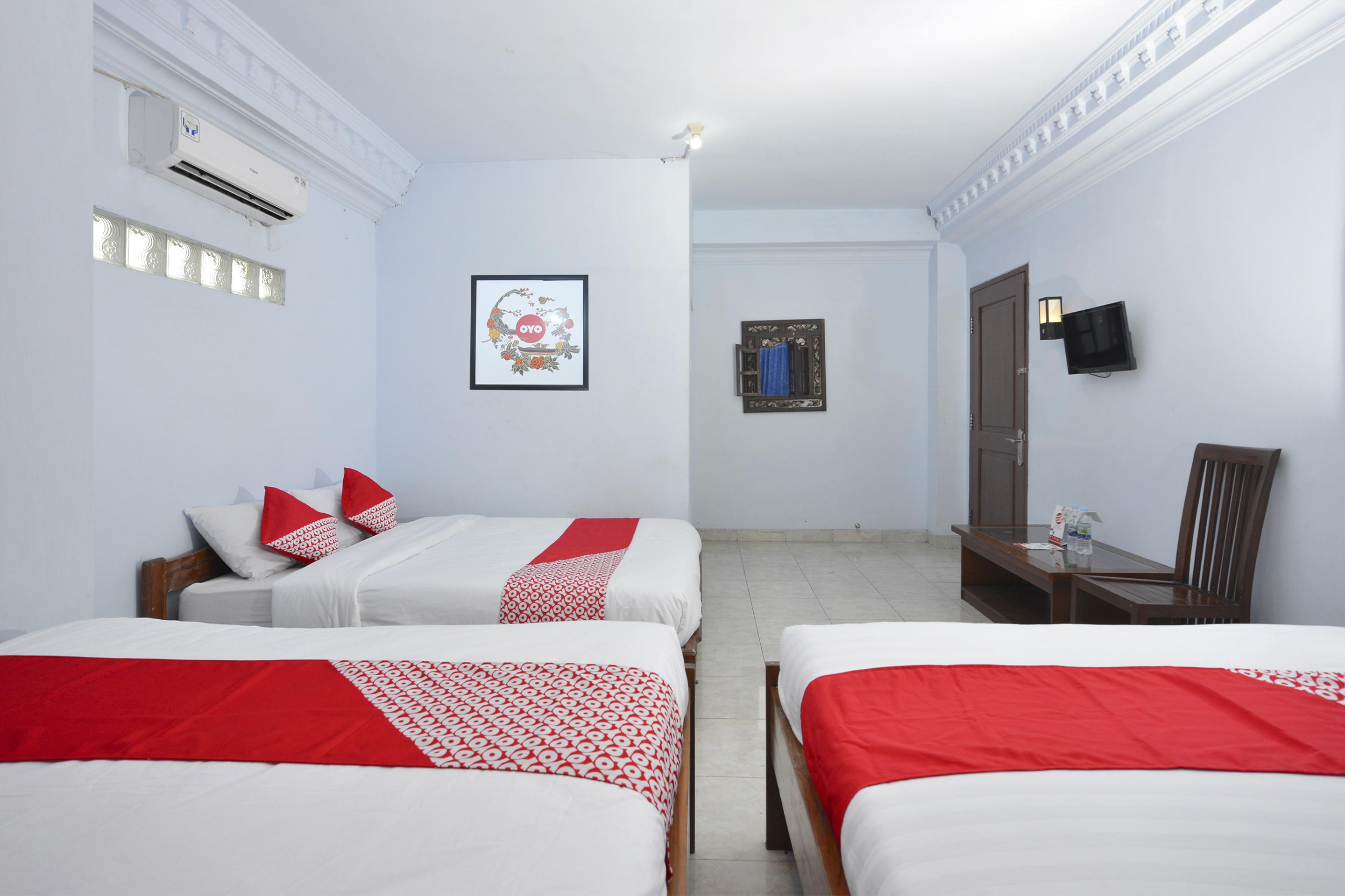 Oyo 586 Hotel Wijaya Kalasan Екстериор снимка