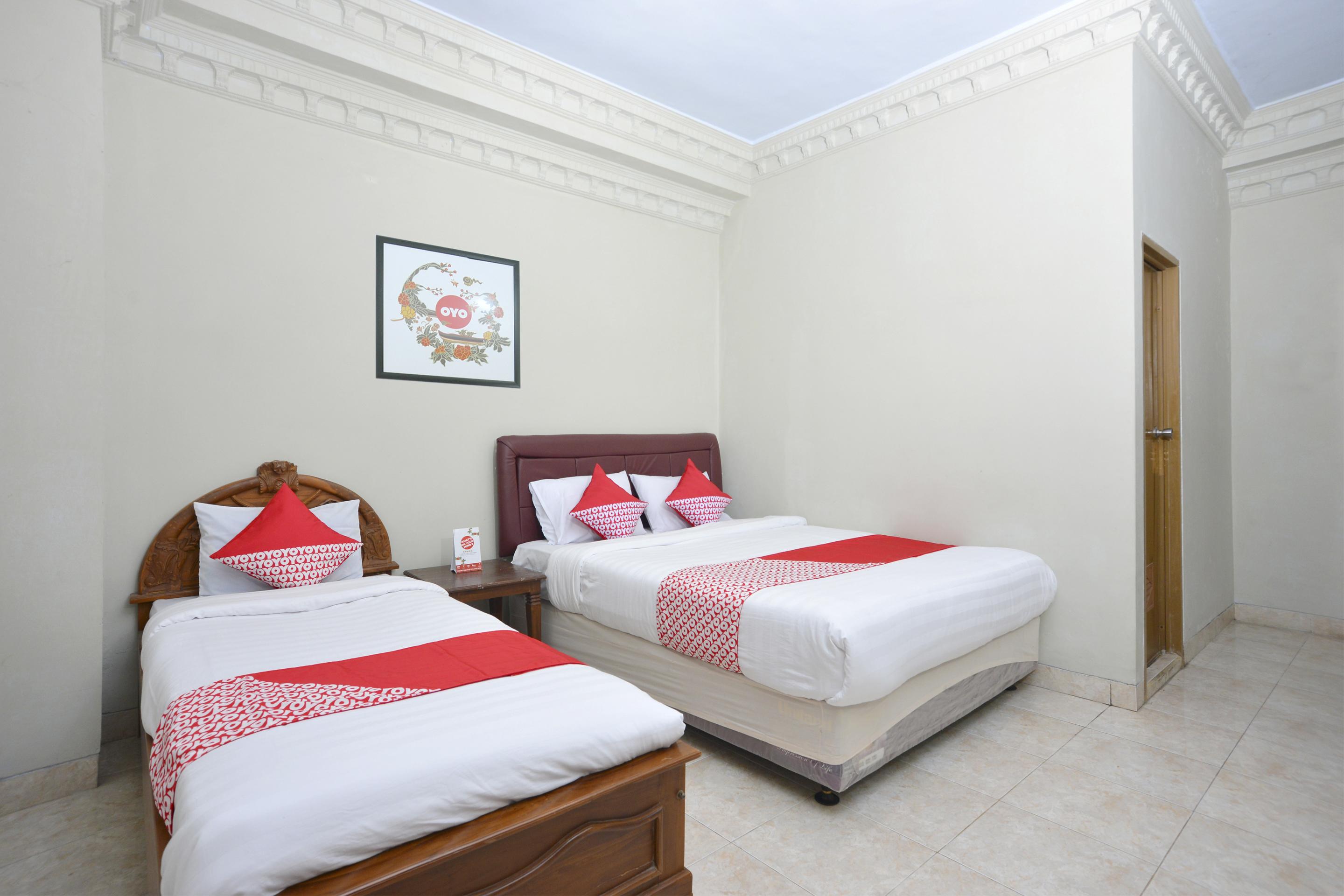 Oyo 586 Hotel Wijaya Kalasan Екстериор снимка