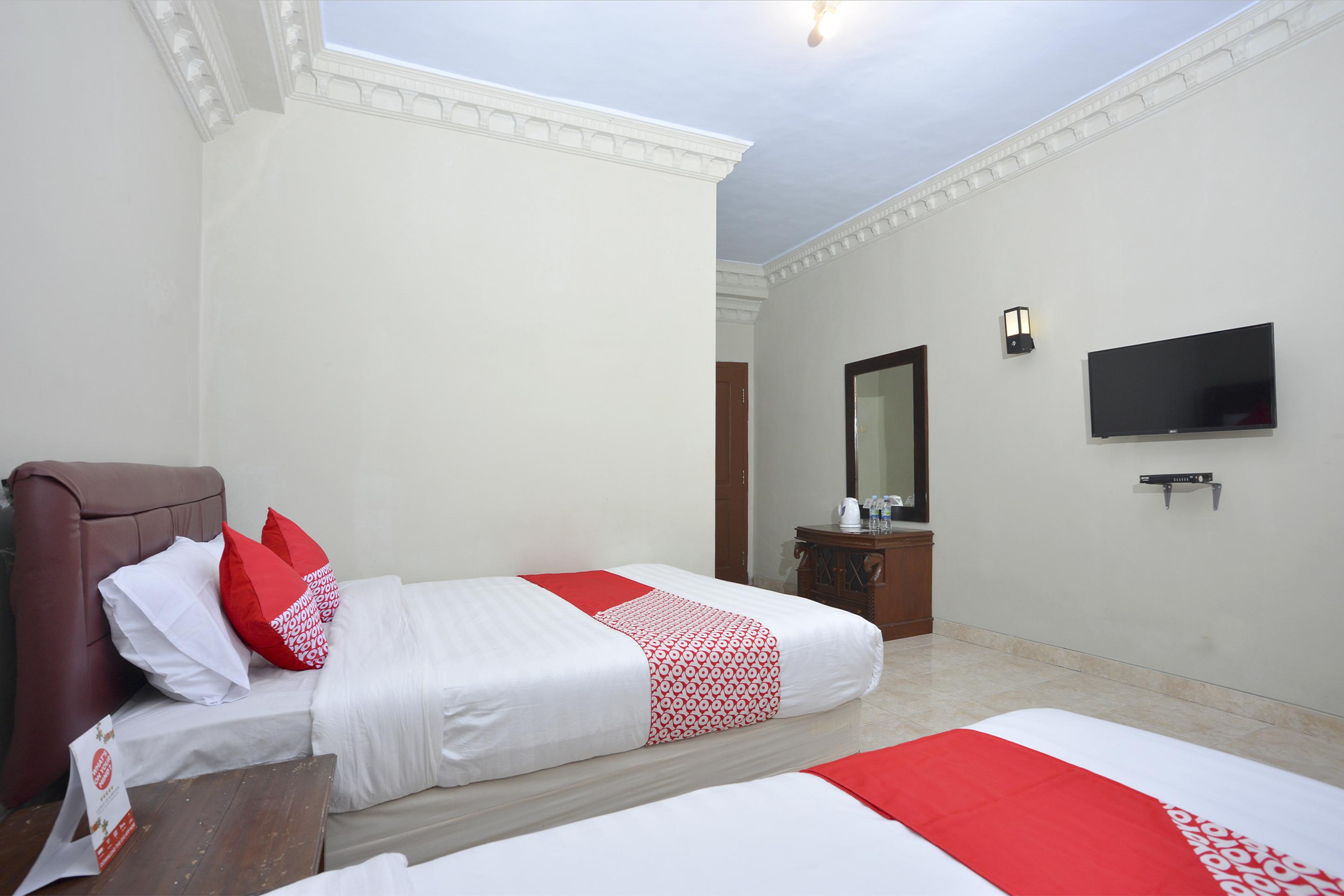 Oyo 586 Hotel Wijaya Kalasan Екстериор снимка
