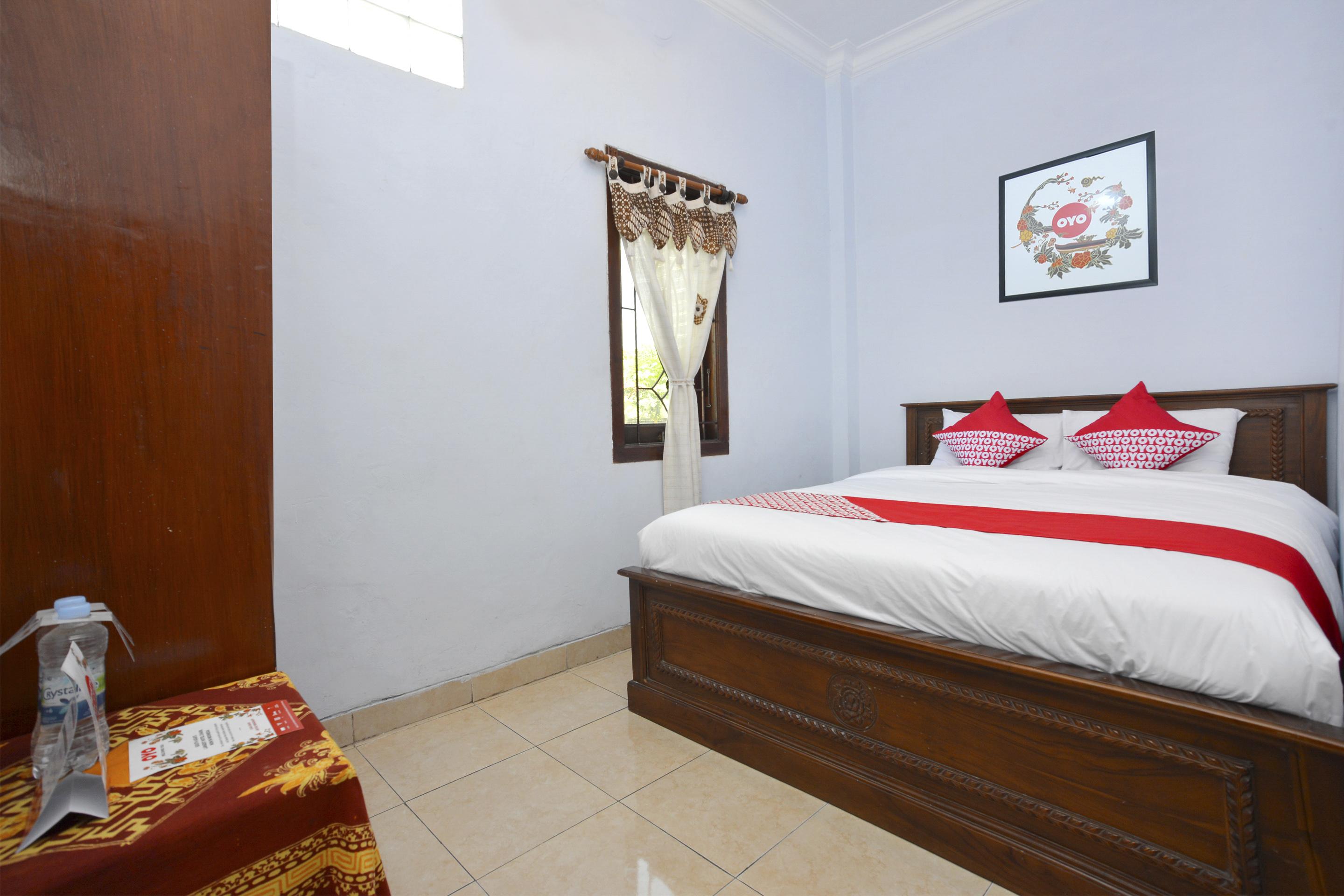 Oyo 586 Hotel Wijaya Kalasan Екстериор снимка