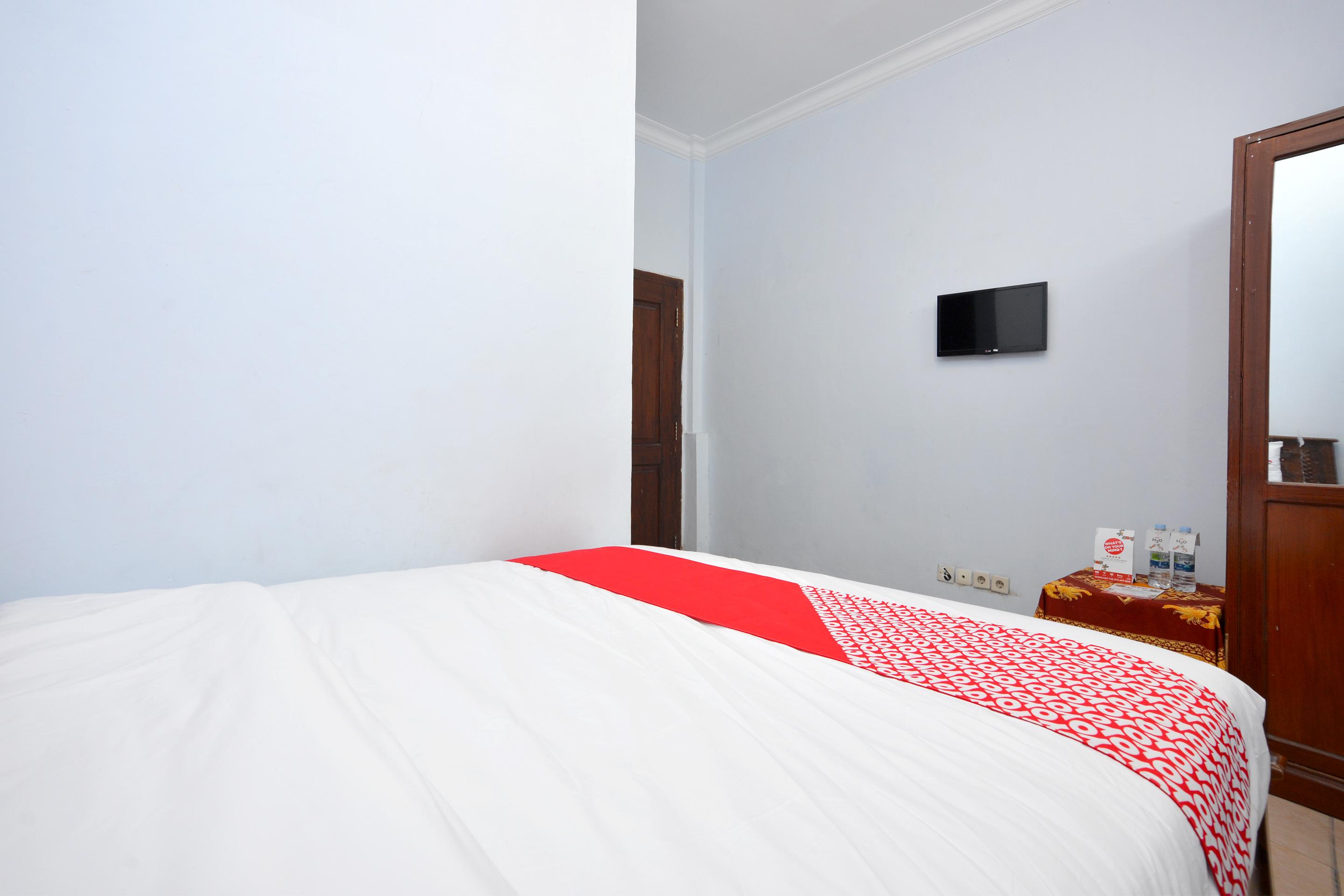 Oyo 586 Hotel Wijaya Kalasan Екстериор снимка