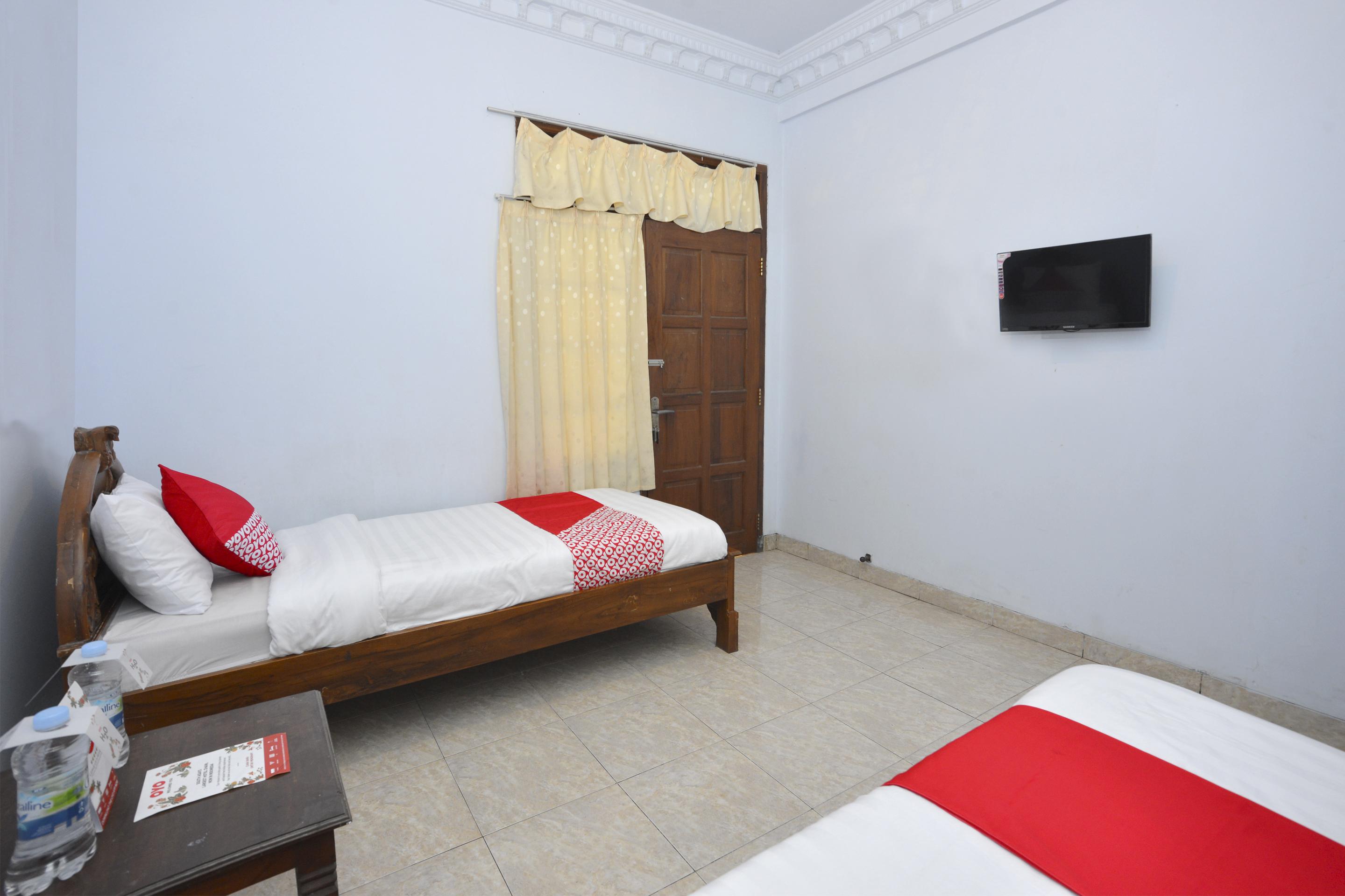 Oyo 586 Hotel Wijaya Kalasan Екстериор снимка