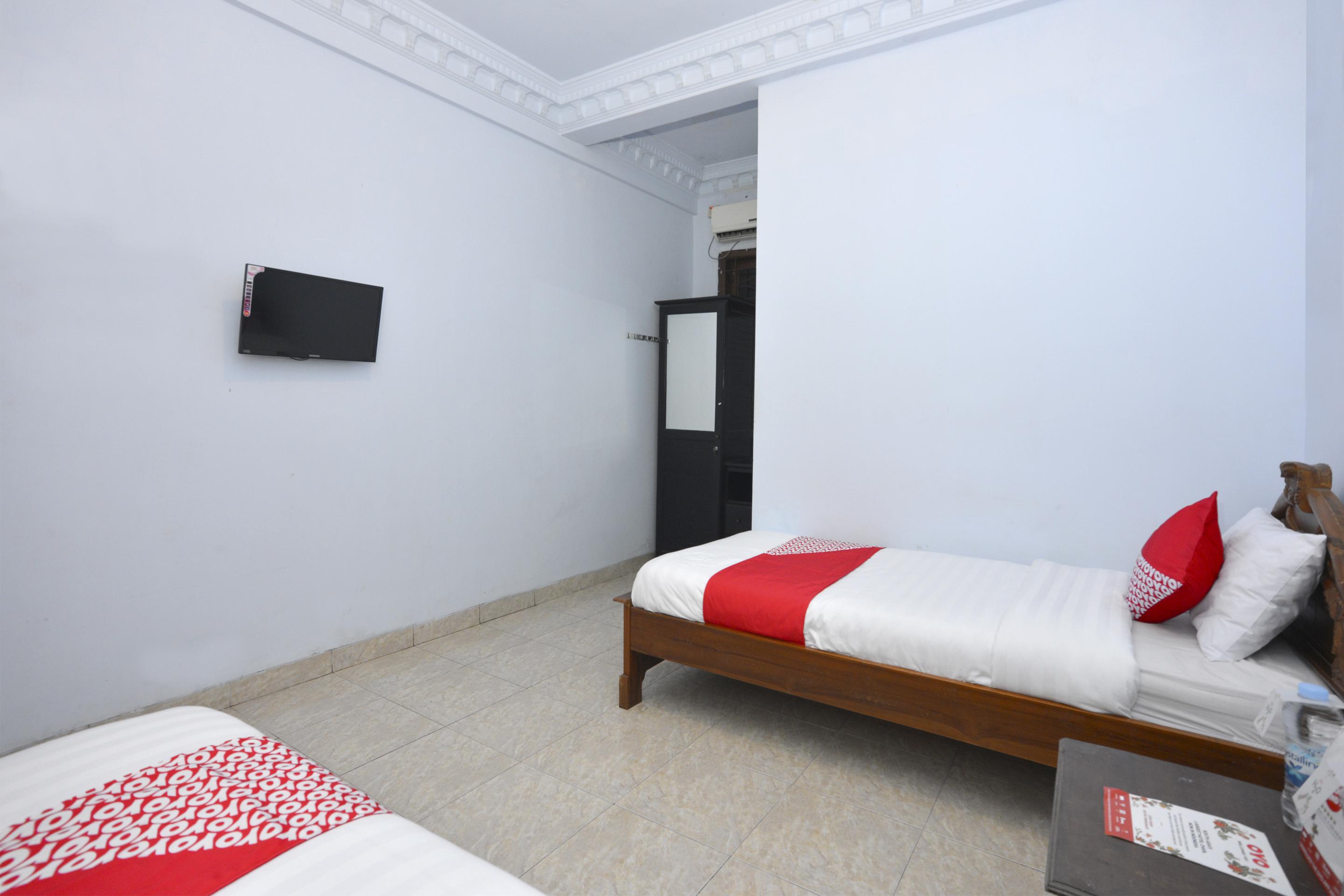 Oyo 586 Hotel Wijaya Kalasan Екстериор снимка