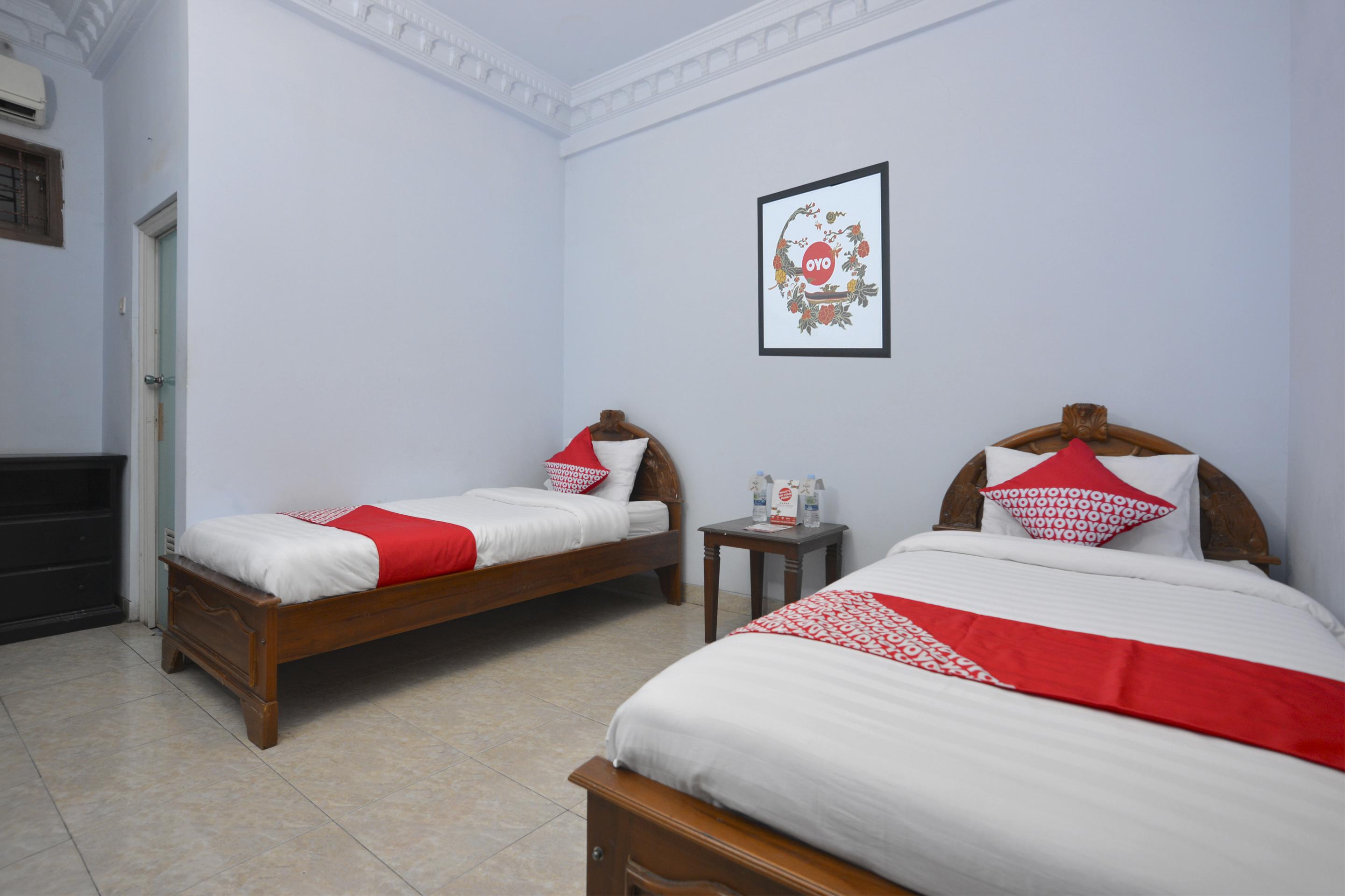 Oyo 586 Hotel Wijaya Kalasan Екстериор снимка