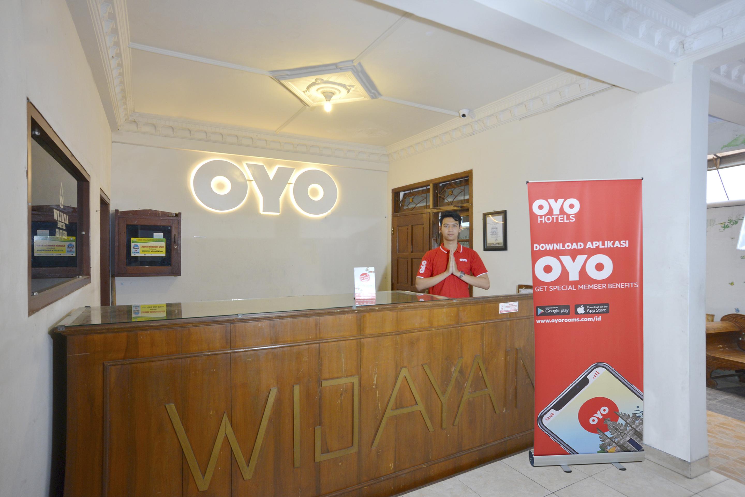 Oyo 586 Hotel Wijaya Kalasan Екстериор снимка